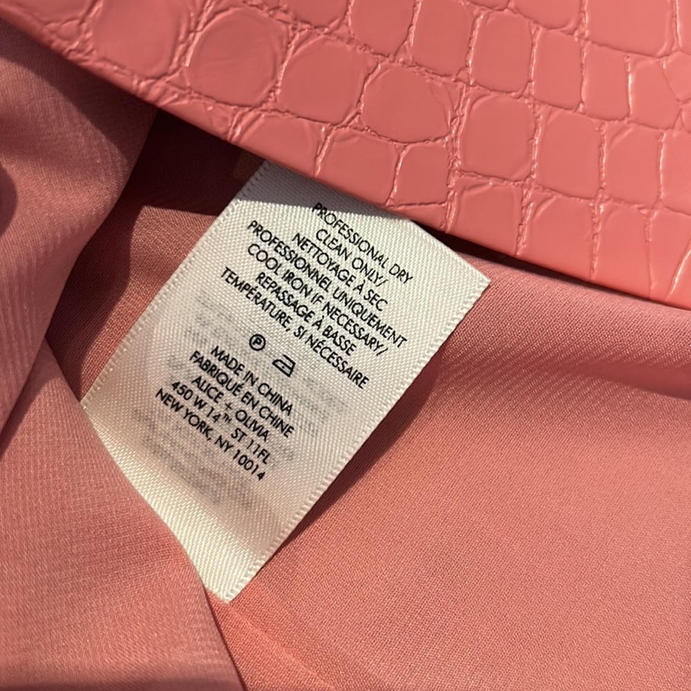 ALICE + OLIVIA Pink Amal Vegan Croc-Embossed Corp Top sz8 NWT - Picture 6 of 7